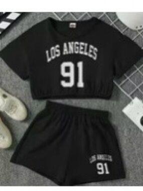 Girls Black “Los Angeles 91” Crop Top & Shorts Set Size 7/8 (130)